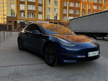 Авто Tesla Model 3 2018 № 7738143