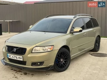 Авто Volvo V50 2010 № 7738338