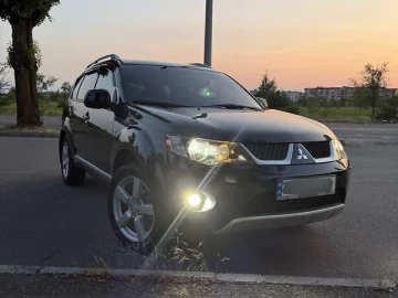 Авто Mitsubishi Outlander Xl 2008 № 7738345