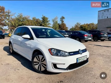 Авто Volkswagen E-Golf 2016 № 7738351