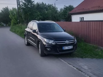 Авто Volkswagen Tiguan 2015 № 7738419