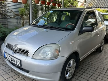 Авто Toyota Yaris 2000 № 7738516