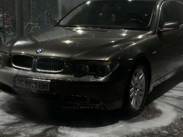 Авто BMW 7 Series 2003 № 7738531
