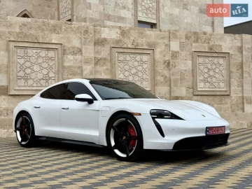 Авто Porsche Taycan 2020 № 7738542