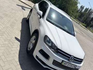 Авто Volkswagen Touareg 2013 № 7738558