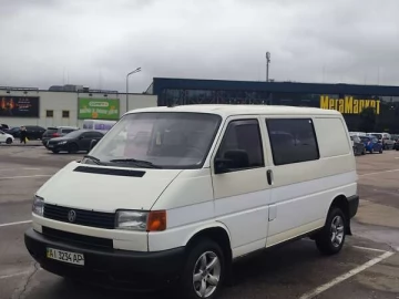 Авто Volkswagen Transporter 2000 № 7738647
