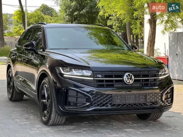 Авто Volkswagen Touareg 2024 № 7738692