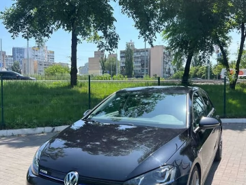 Авто Volkswagen E-Golf 2015 № 7738772