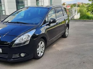 Авто Peugeot 5008 2012 № 7738786
