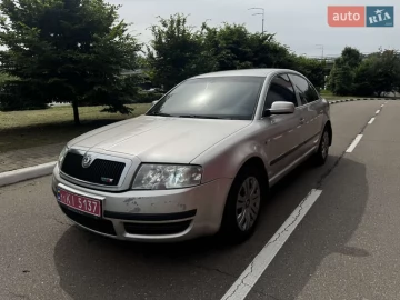 Авто Skoda Superb 2004 № 7738859