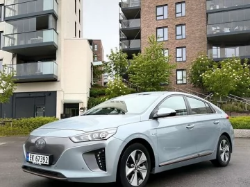 Авто Hyundai Ioniq 2017 № 7738893