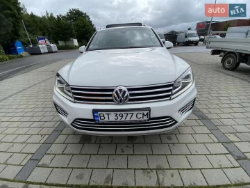 Авто Volkswagen Touareg 2016 № 7739039