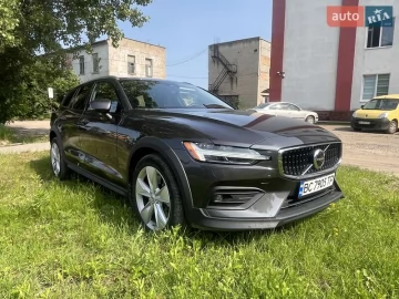Авто Volvo V60 Cross Country 2022 № 7739049