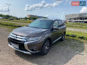 Авто Mitsubishi Outlander 2016 № 7739124