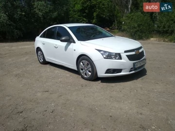 Авто Chevrolet Cruze 2015 № 7739194