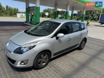 Авто Renault Grand Scenic 2010 № 7739200