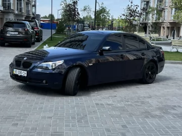 Авто BMW 5 Series 2005 № 7739204