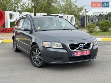 Авто Volvo V50 2011 № 7739225