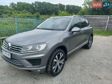 Авто Volkswagen Touareg 2017 № 7739276