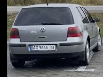 Авто Volkswagen Golf 2002 № 7739298