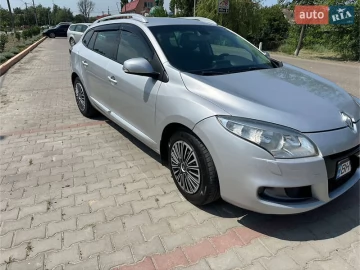 Авто Renault Megane 2011 № 7739315