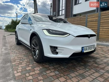 Авто Tesla Model X 2018 № 7739393