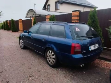 Авто Audi A4 2000 № 7739592