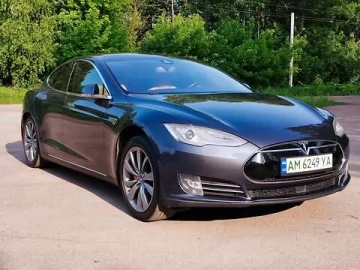 Авто Tesla Model S 2015 № 7739670
