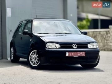 Авто Volkswagen Golf 2000 № 7739764