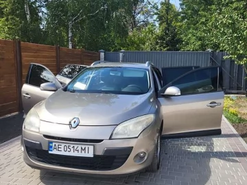 Авто Renault Megane 2010 № 7739777