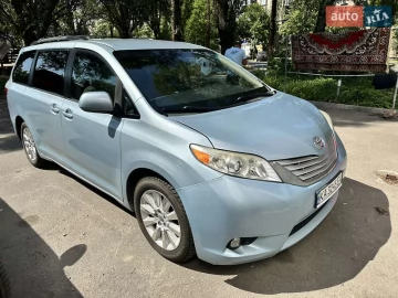 Авто Toyota Sienna 2015 № 7739838