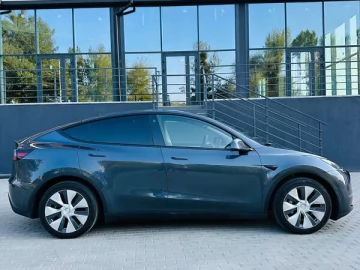 Авто Tesla Model Y 2022 № 7739994