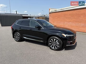 Авто Volvo Xc60 2023 № 7740001