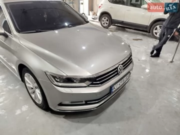 Авто Volkswagen Passat 2016 № 7740144
