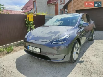 Авто Tesla Model Y 2023 № 7740172