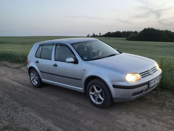 Авто Volkswagen Golf 2000 № 7740200