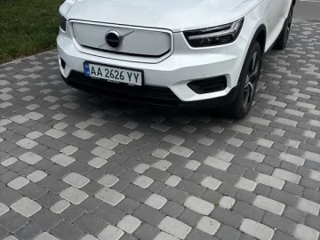 Авто Volvo Xc40 2021 № 7740620