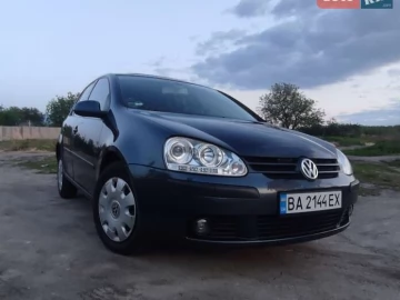 Авто Volkswagen Golf 2004 № 7740974
