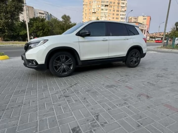 Авто Honda Passport 2019 № 7741058