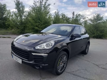 Авто Porsche Cayenne 2016 № 7741298
