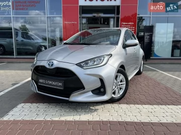 Авто Toyota Yaris 2023 № 7741356