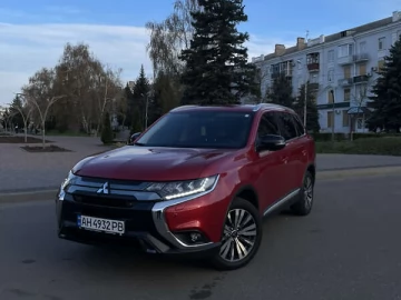 Авто Mitsubishi Outlander 2019 № 7741455