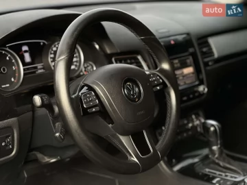Авто Volkswagen Touareg 2012 № 7741750