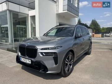 Авто BMW X7 2024 № 7741880