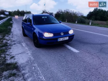 Авто Volkswagen Golf 2000 № 7741896