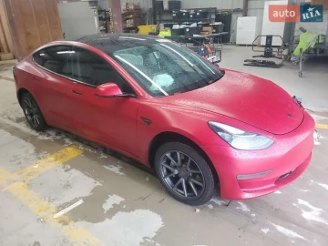 Авто Tesla Model 3 2022 № 7741948