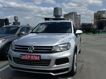 Авто Volkswagen Touareg 2014 № 7742135