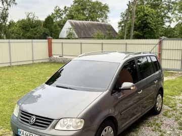 Авто Volkswagen Touran 2003 № 7742206