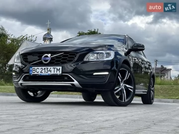Авто Volvo V60 Cross Country 2017 № 7742310