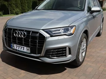 Авто Audi Q7 2023 № 7742328